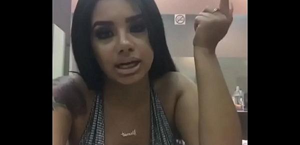  Yasmin estrada Instagram live